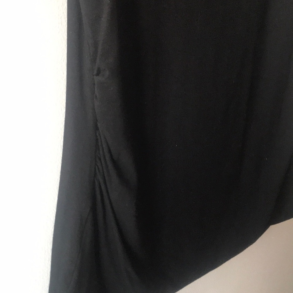 Top - Picture 2 of 3